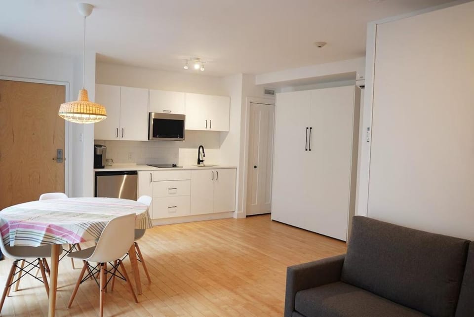 Les Apparts Fleuri Apartment in Quebec City