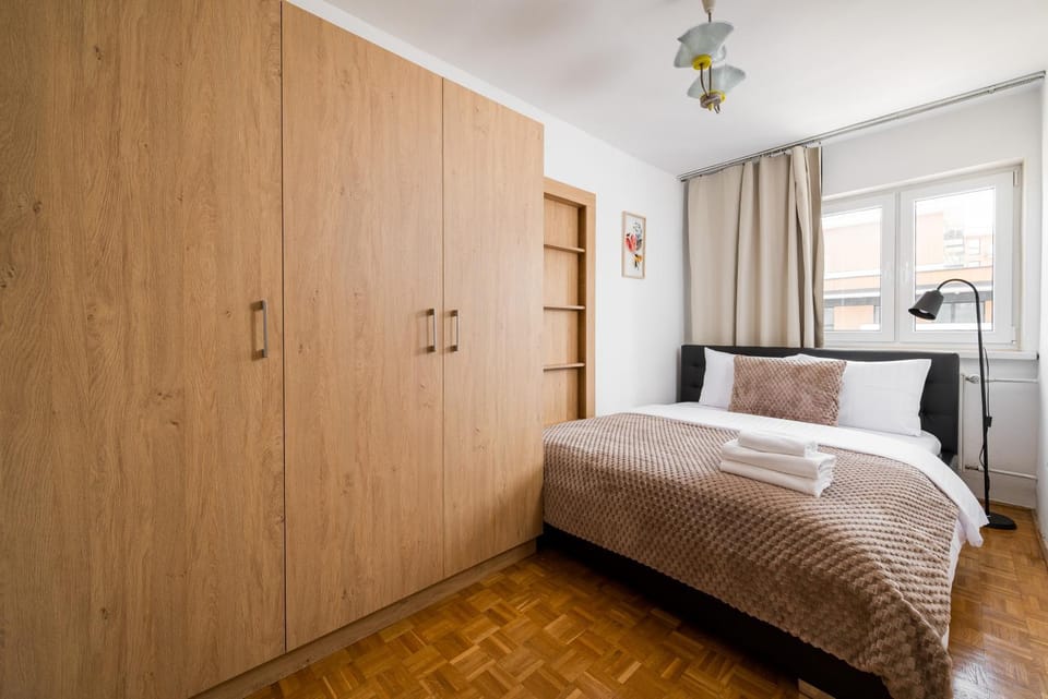 Bed, Photo of the whole room, Bedroom, wardrobe