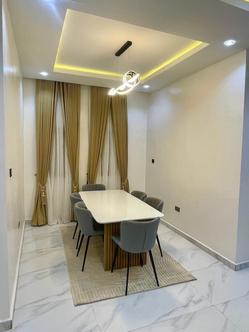 Luxury Four Bedroom Duplex in Asokoro Abuja in a Secure Estate with Fast WiFi & 24hours Electricity House in Abuja
