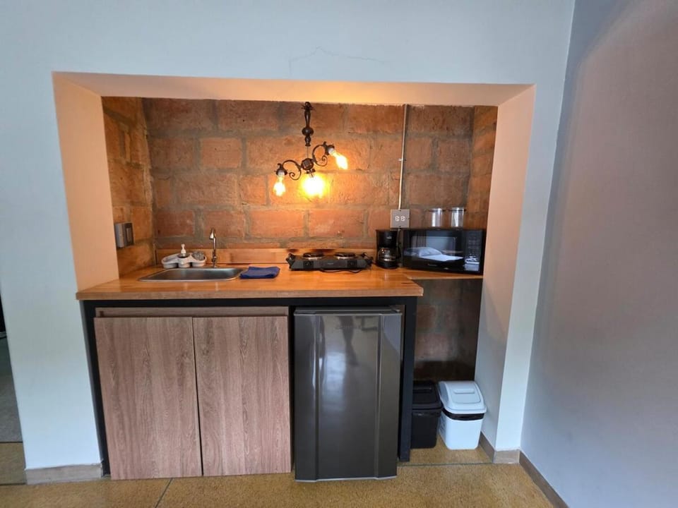 Amatista Chill Loft w AC & Kitchen in Laureles Apartment in Medellin