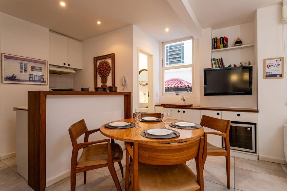 2BDRs 6min from Leblon Beach | APR 63/103 Apartment in Rio de Janeiro