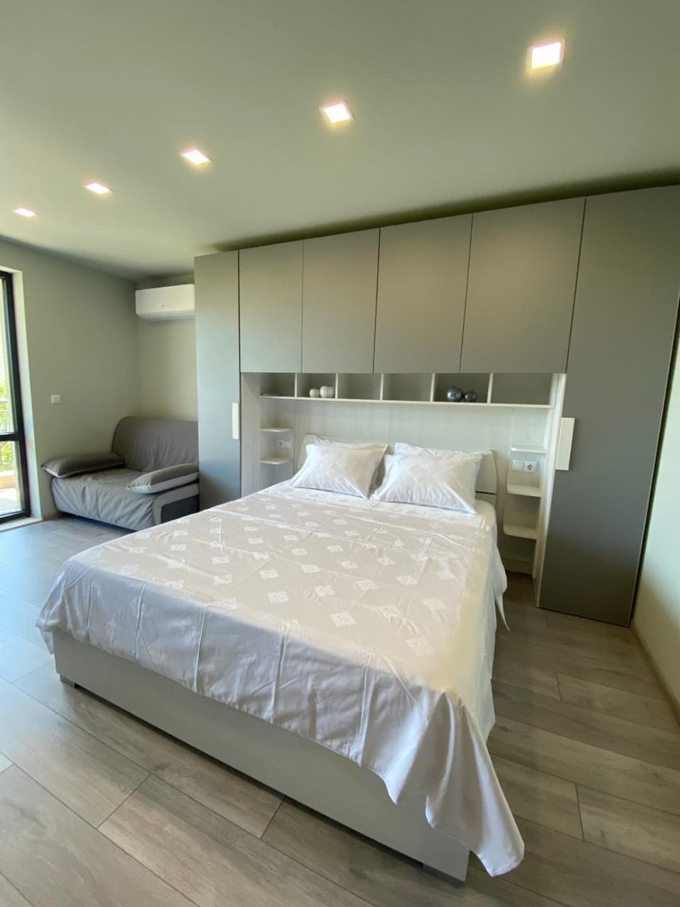 Bed, Photo of the whole room, Bedroom, wardrobe
