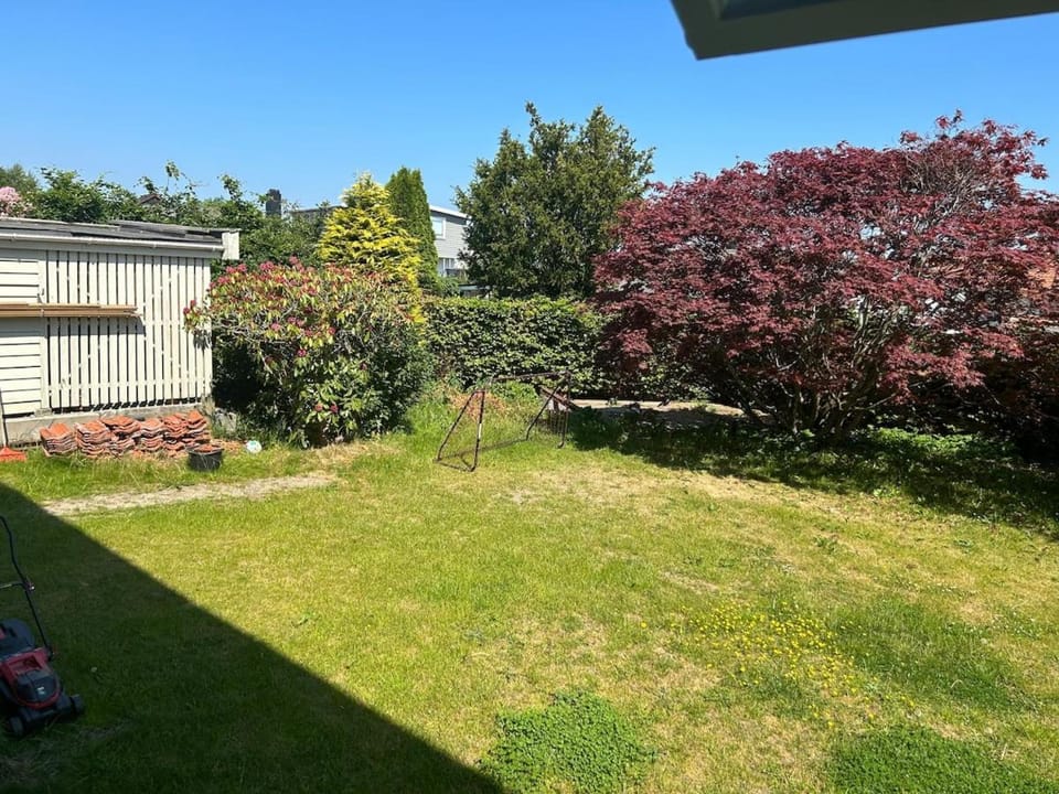 Spacious detached house with garden perfect for ONS & holiday Apartment in Stavanger