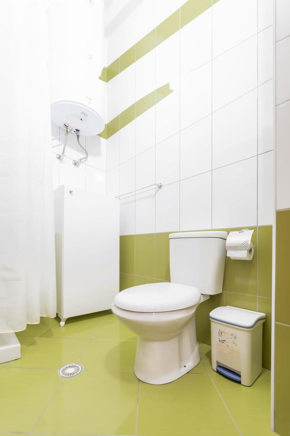 Toilet, Bathroom, bidet, towels