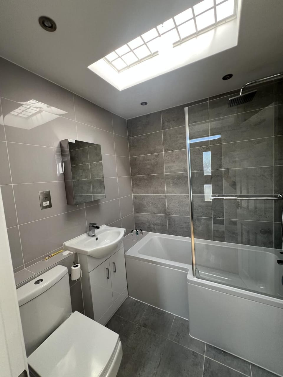 Modern Suite in Pimlico Victoria Apartment in City of Westminster