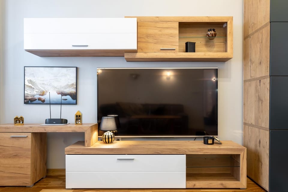 TV and multimedia, Kitchen or kitchenette