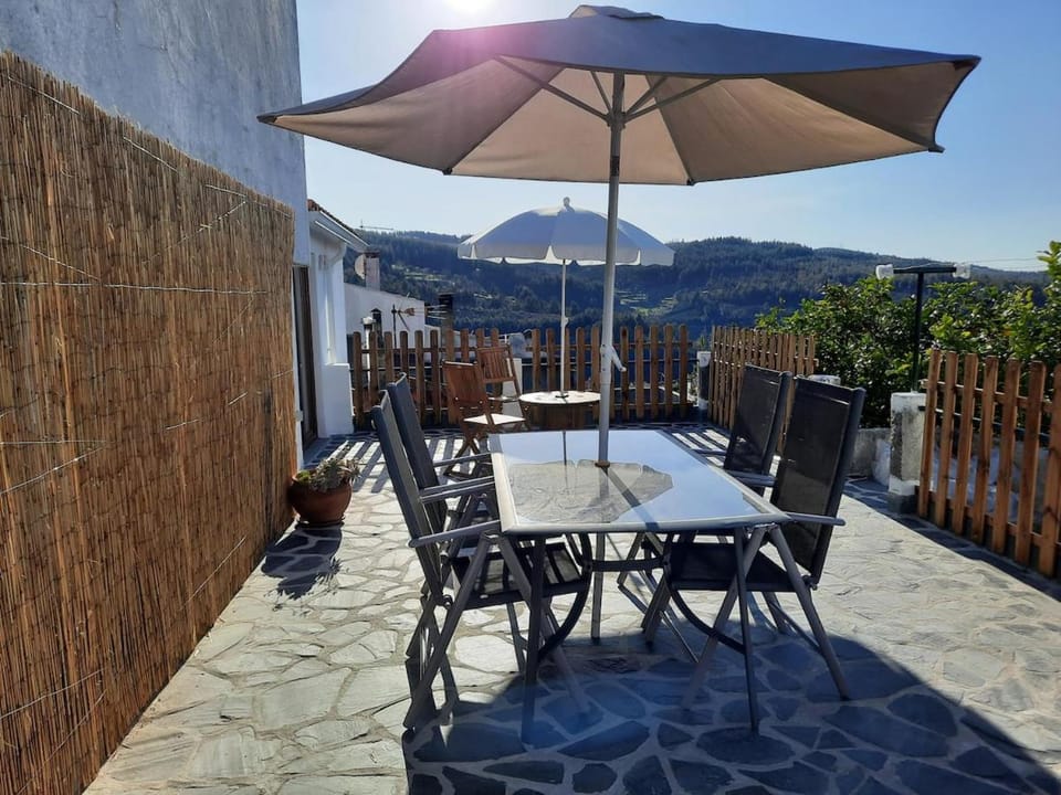Balcony/Terrace, Dining area, Mountain view, sunbed