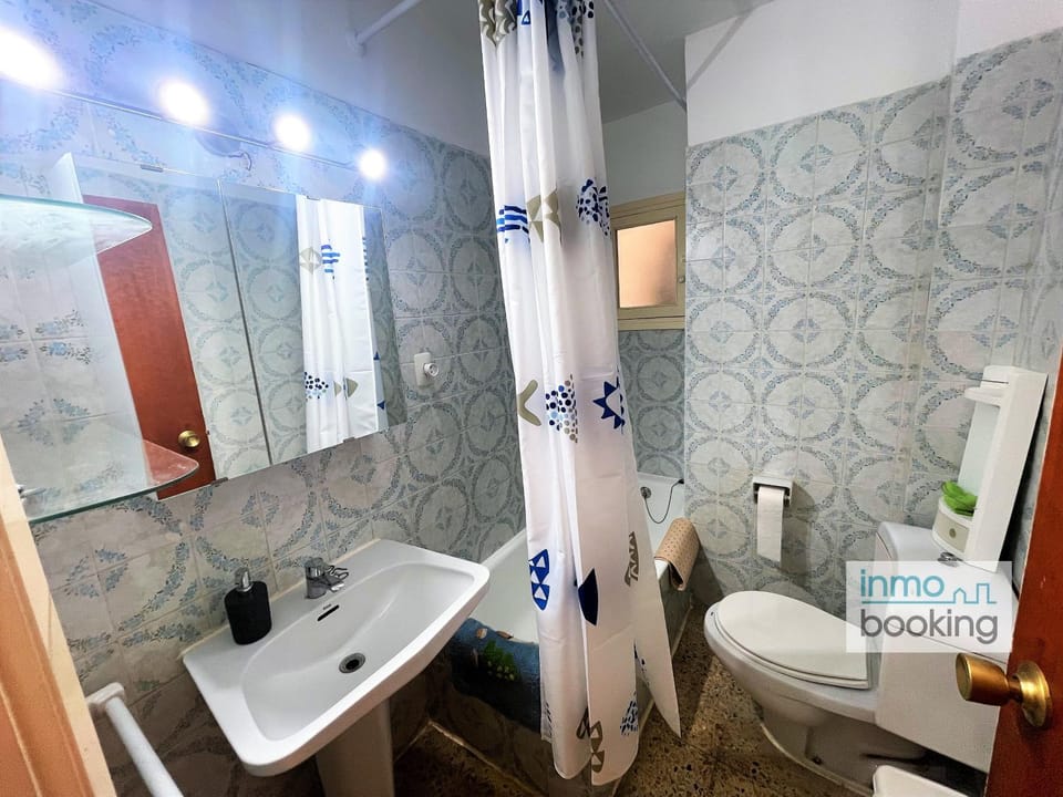 Shower, Toilet, Bathroom, Bath, bidet