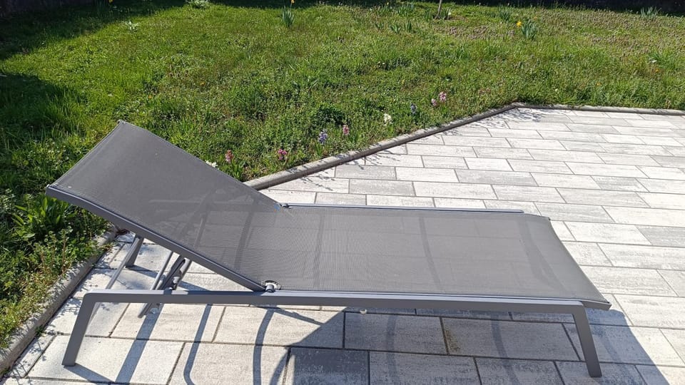 Garden, sunbed