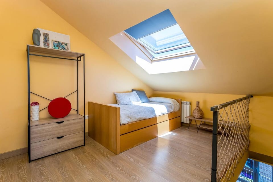 Bed, Bedroom