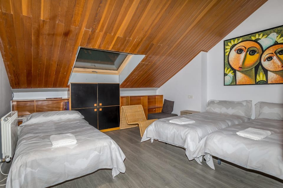 BaruHaus triplex piscina y parking Apartment in Castile and León