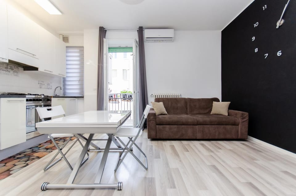 Lugano Home Apartment in Milan
