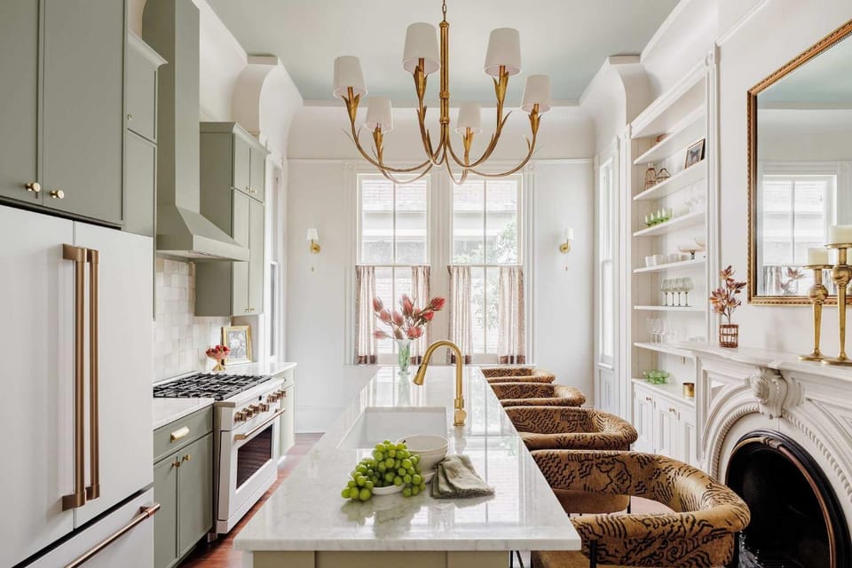 Luxe 12-bedroom Garden District Suite Shared Pool House in New Orleans
