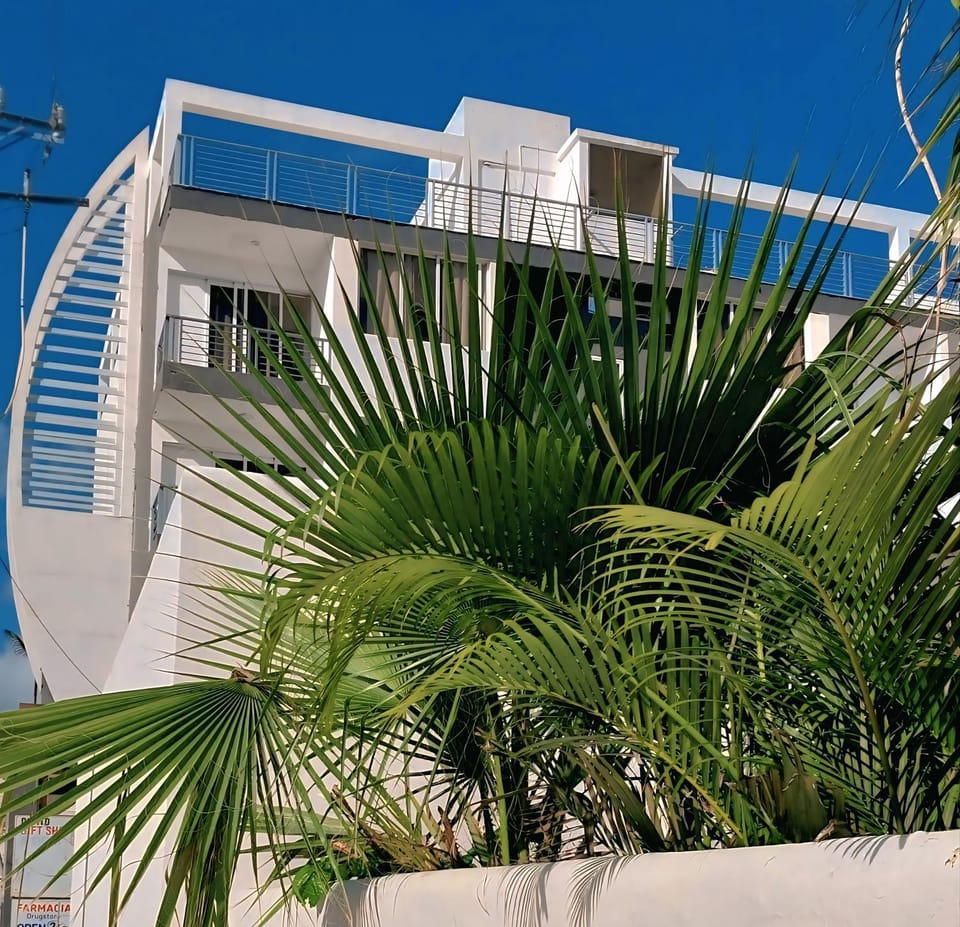Property building, Garden, Balcony/Terrace, Garden view