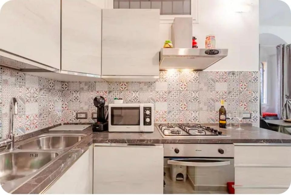 Kitchen or kitchenette, dishwasher, microwave, oven, pet friendly, stove