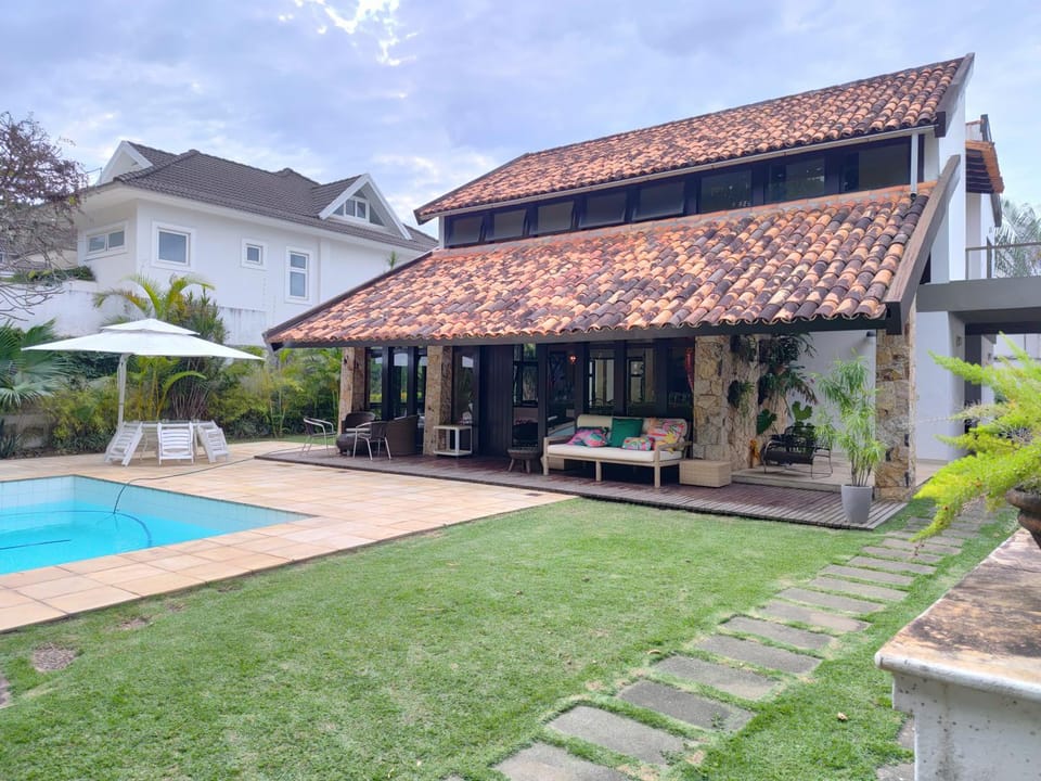 Casa linda com 4 quartos no coracao da Barra House in Rio de Janeiro
