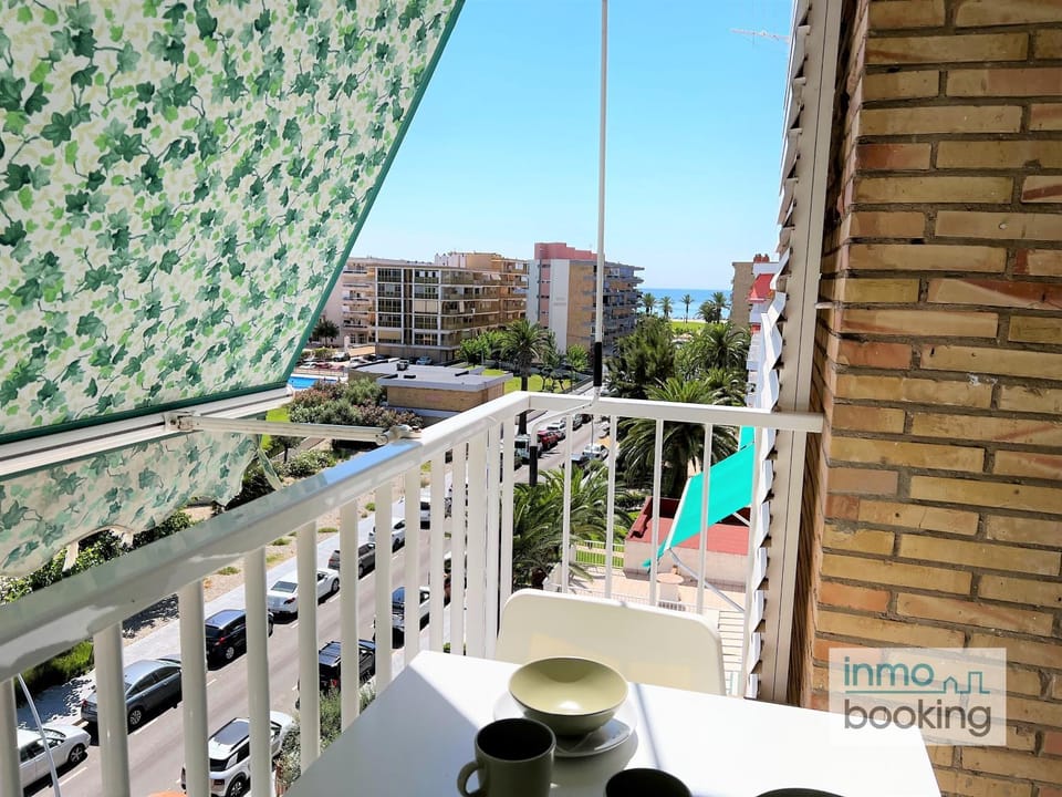 Balcony/Terrace, City view