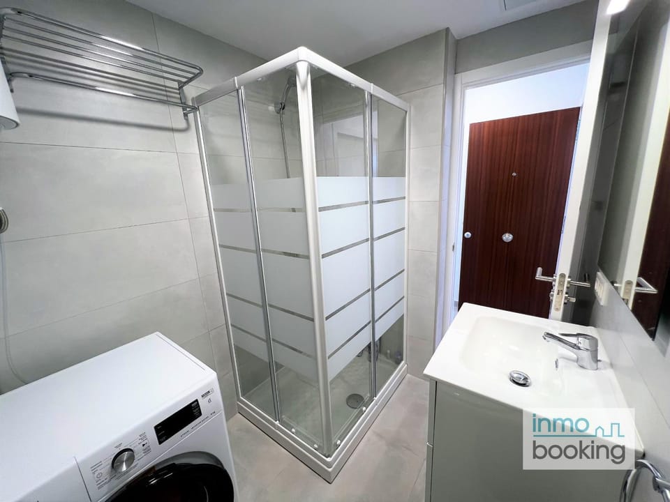 Shower, Bathroom, washing machine