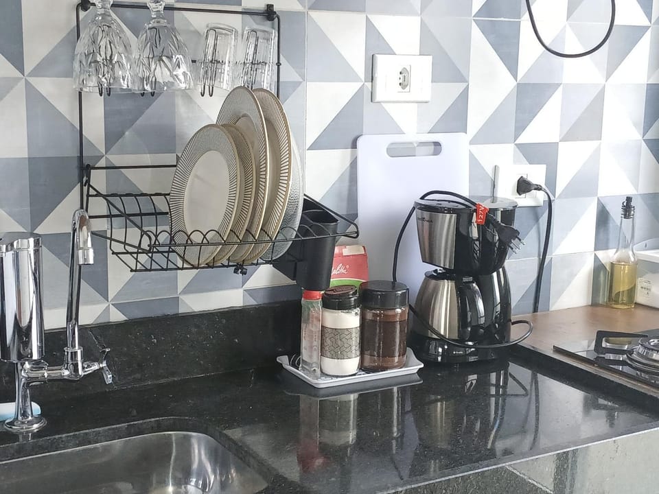 Coffee/tea facilities, stove, toaster