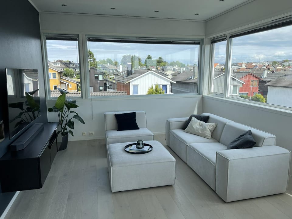 TV and multimedia, Living room