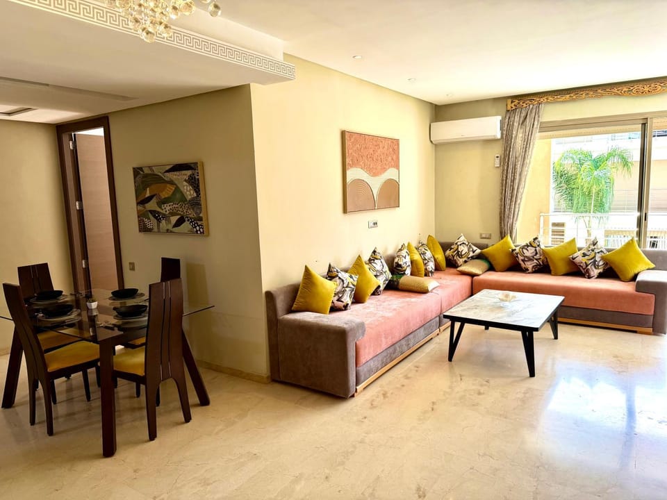 Bel appartement meublé à Prestigia avec Wifi illimité 100 Mo Apartment in Fes