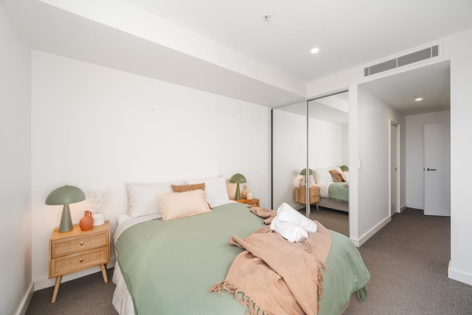 1011 - First Light 2BR with Ocean Views - Prime Location Apartment in New South Wales