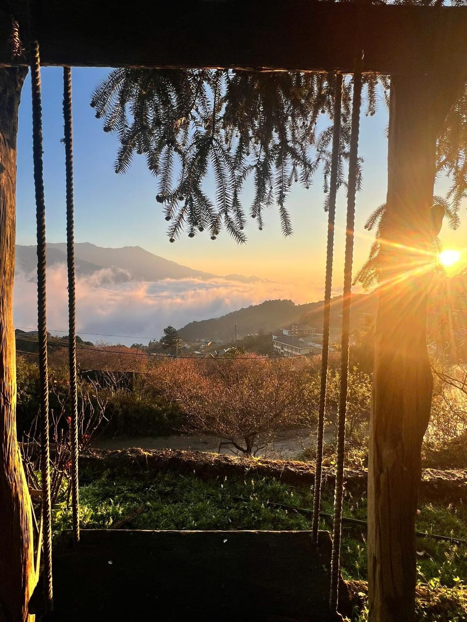 Pơ Mu homestay Tà Xùa Resort in Vietnam