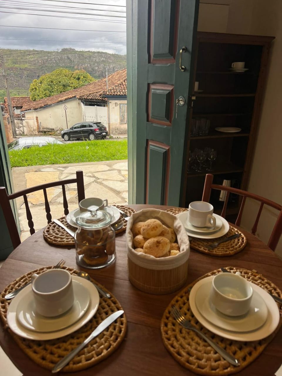 Coffee/tea facilities, Dining area