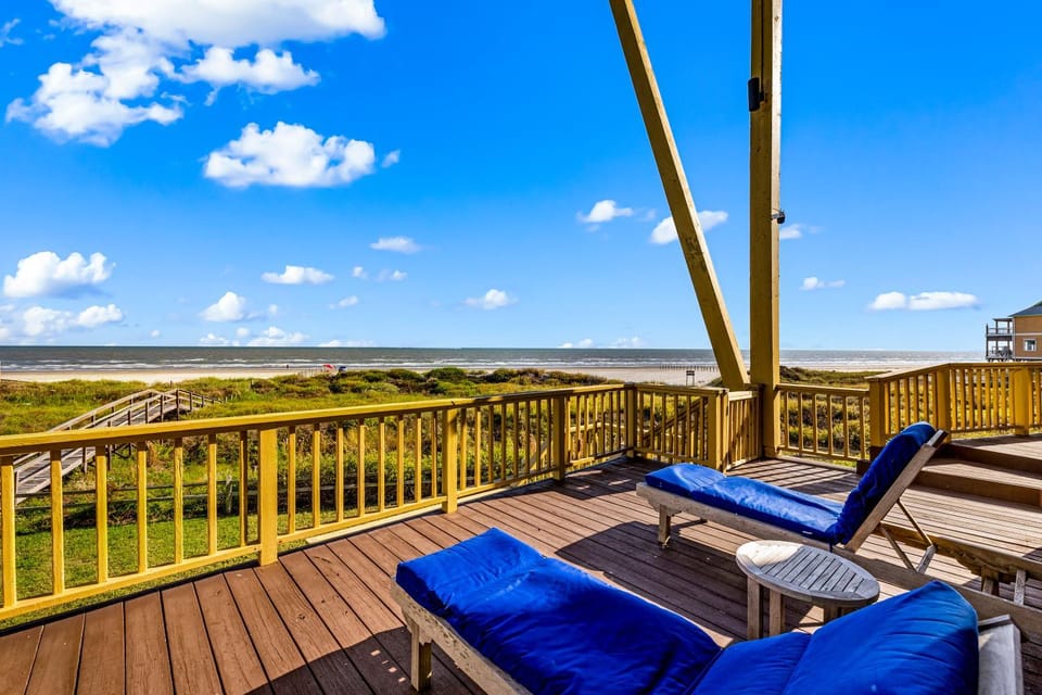 Balcony/Terrace, Seating area, Beach, Sea view