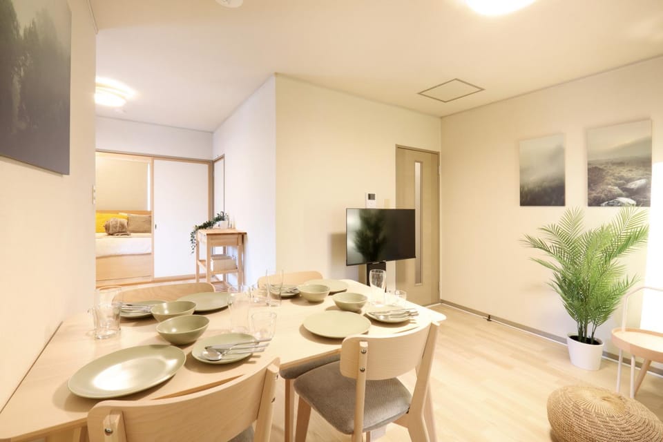 Living room, Dining area