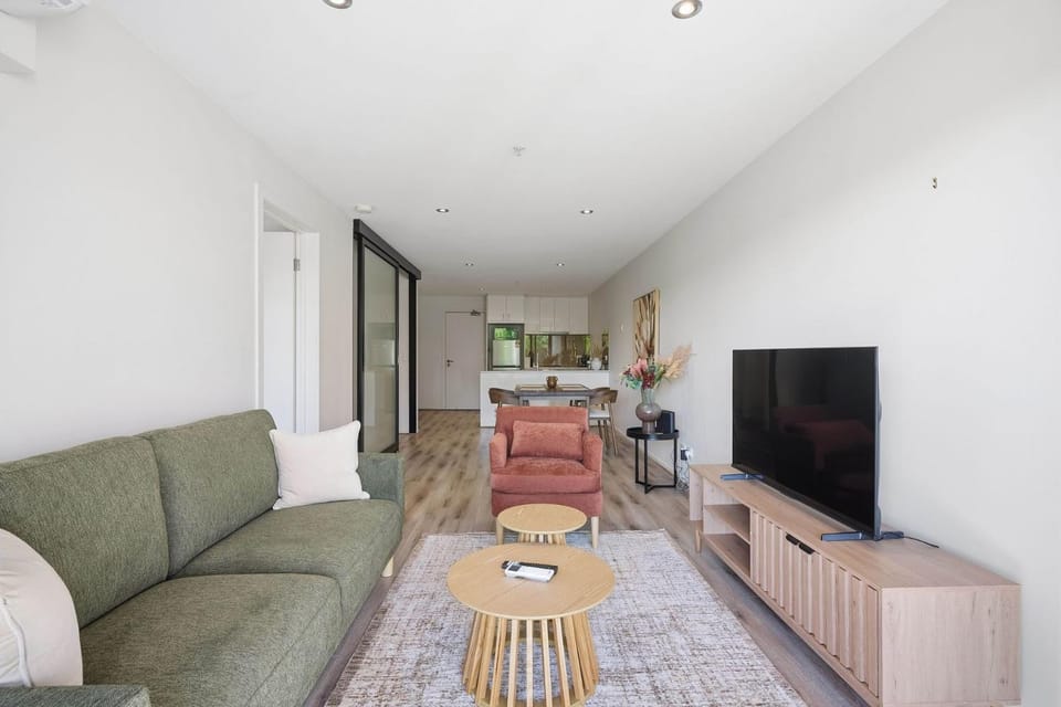 Hawthorn Haven Stay With Private Balcony Views Apartment in Melbourne