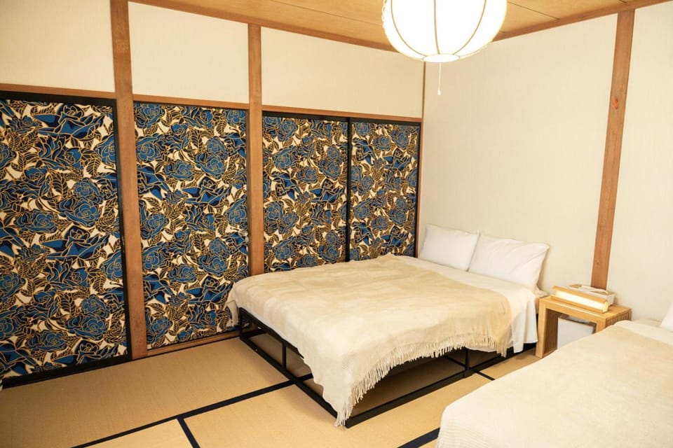 The Sake Kura Guest Hause Bed and Breakfast in Hakuba