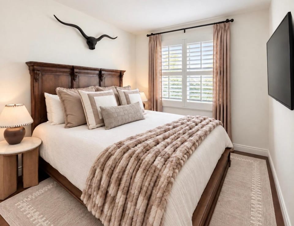 CA Sun & Saddle - 4BR 3BA with Pool Villa in Chula Vista