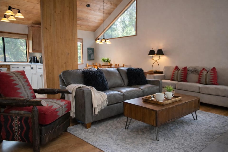 Black Butte House 007. House in Oregon