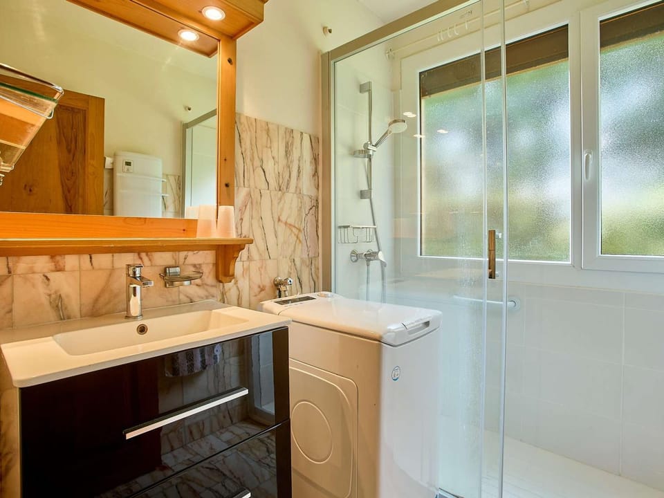 Studio cosy Rez de Chaussée 2 Pers, Animaux admis, Parking, Wifi gratuit - FR-1-841-86 Apartment in Occitanie