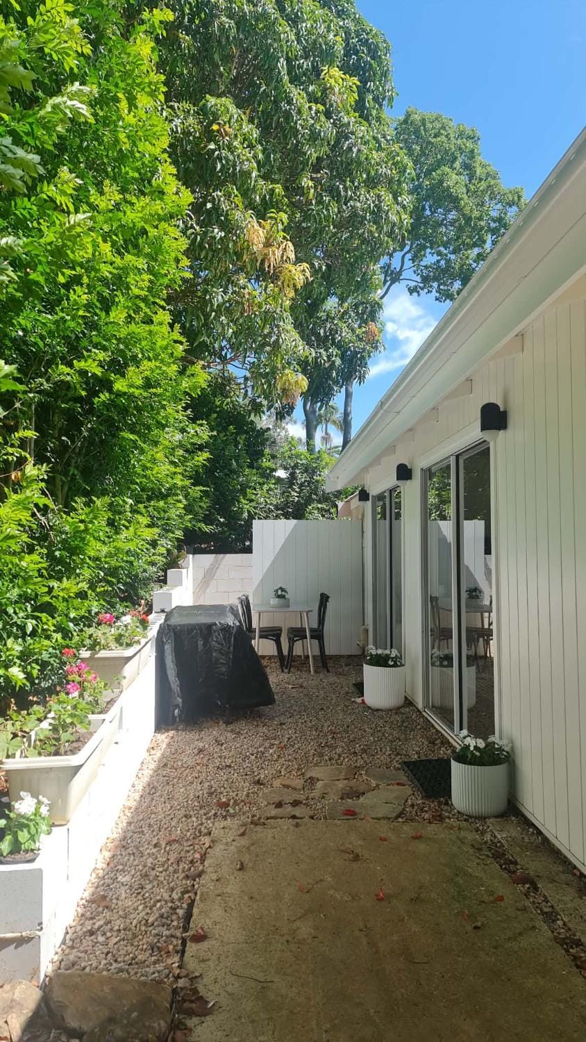 Day, BBQ facilities, Seating area, Garden view, Inner courtyard view