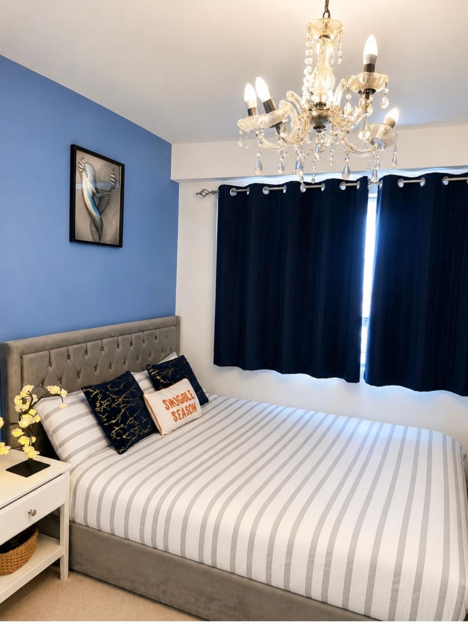Bed, Decorative detail, Bedroom
