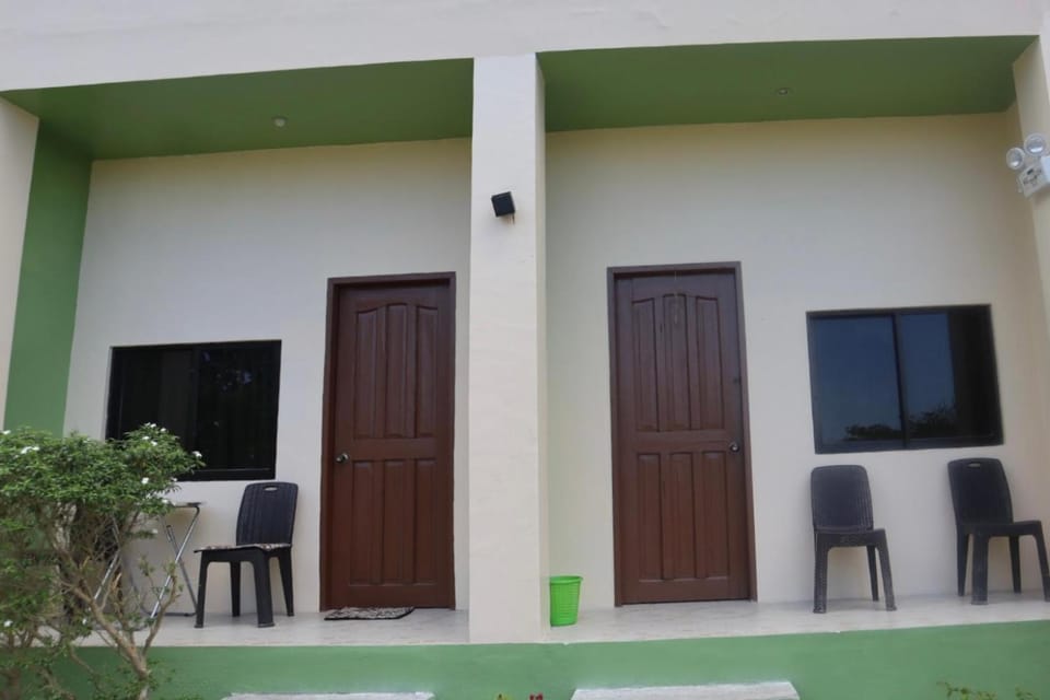 Lake Lovers Stay Hostel Hostel in Central Visayas