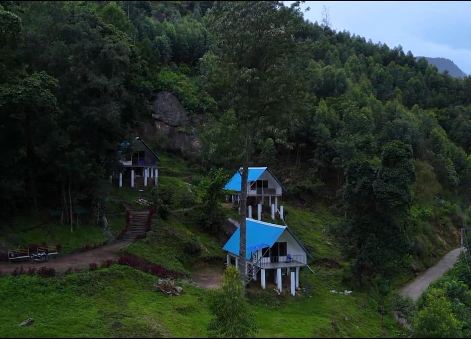 GV's Cloudy Glenn Resort Campground/ 
RV Resort in Kerala