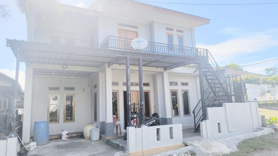 Property building, Day