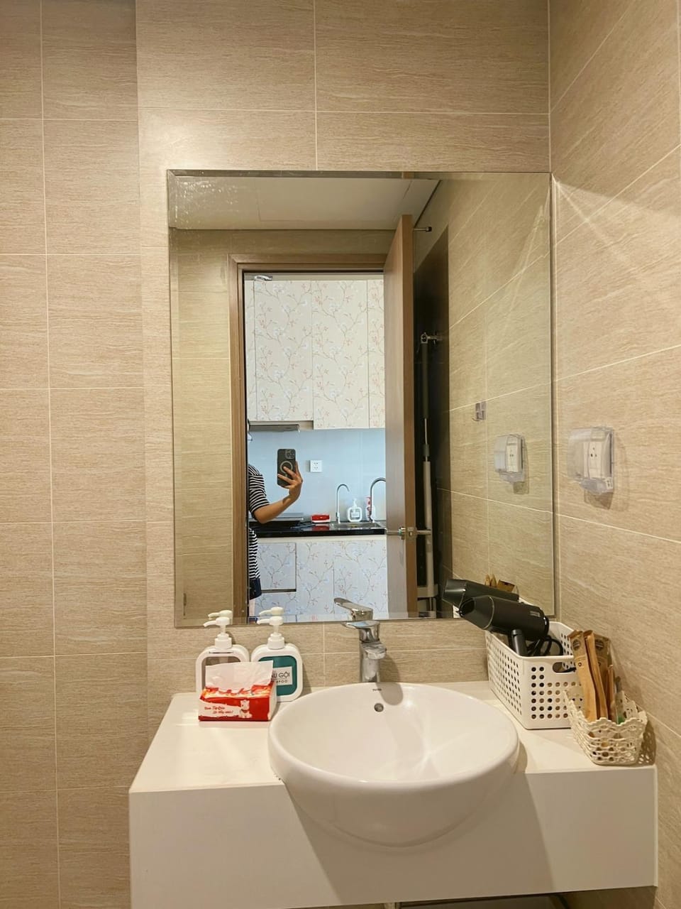 Homestay Vinhome Smart City SA5 Apartment in Hanoi