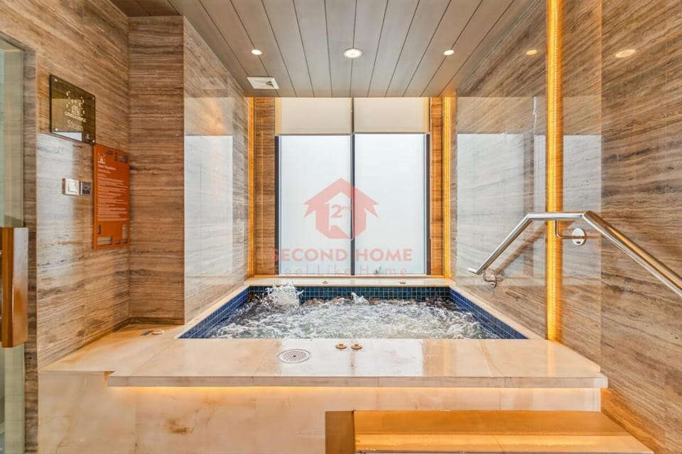 Cozy 1BR Southgate Apt Gym, Pool Wi-Fi Apartment in South Jakarta City