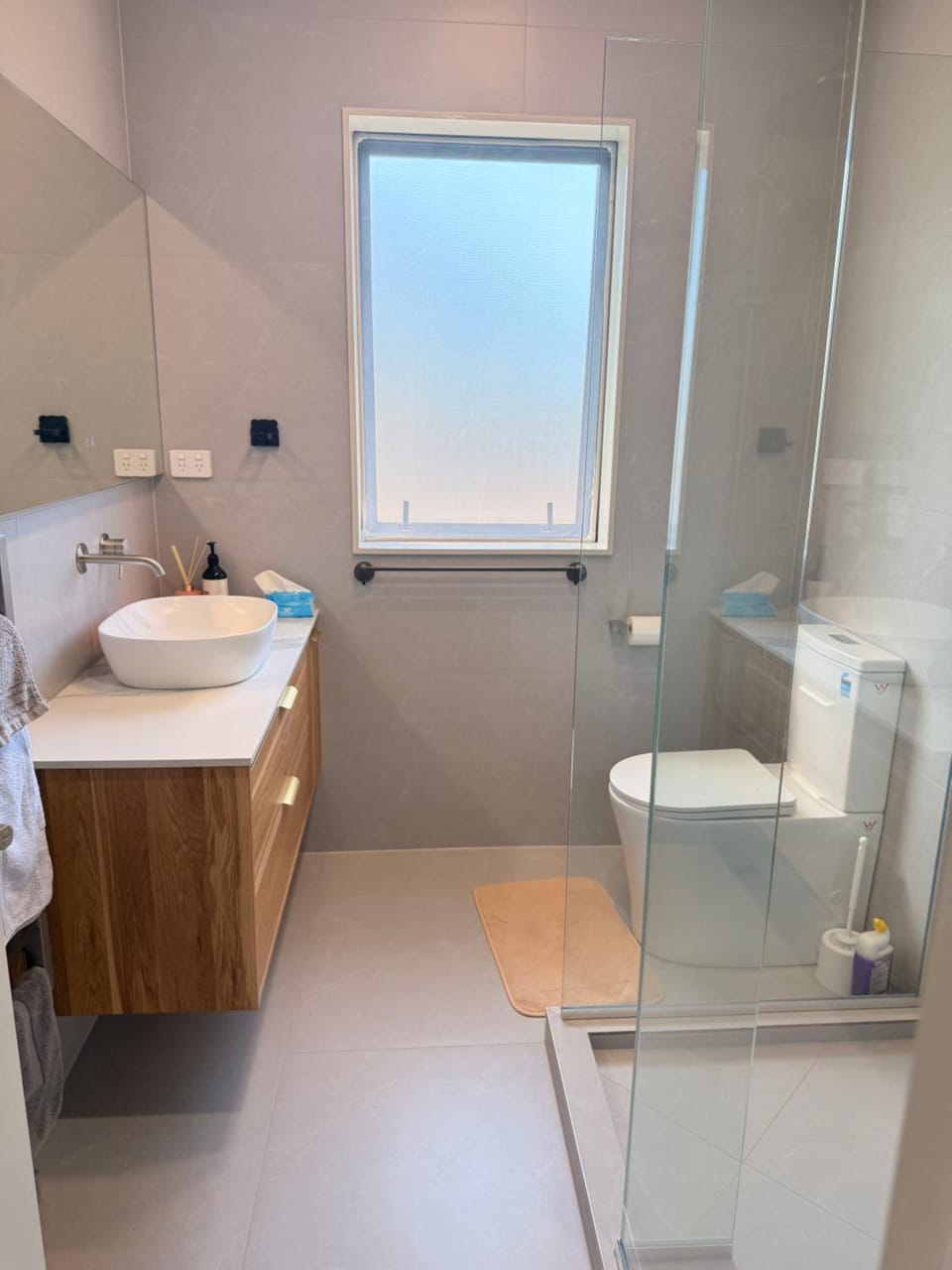 Modern Private 2BR Unit in Takapuna Apartment in Auckland