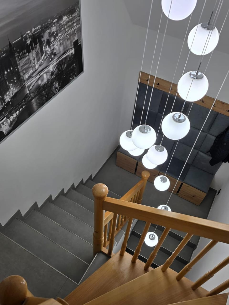 Frisch renovierte, gemütliche 1 ZKB Dachgeschosswohnung Apartment in Siegen