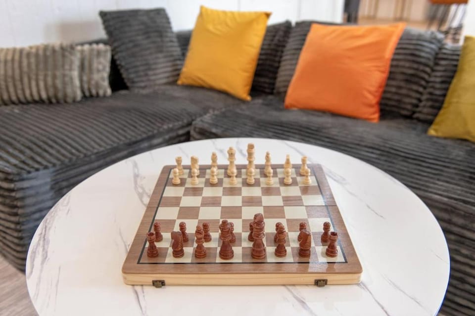 Ultimate Family Retreat - Backyard, Games and Comfort House in Arvada