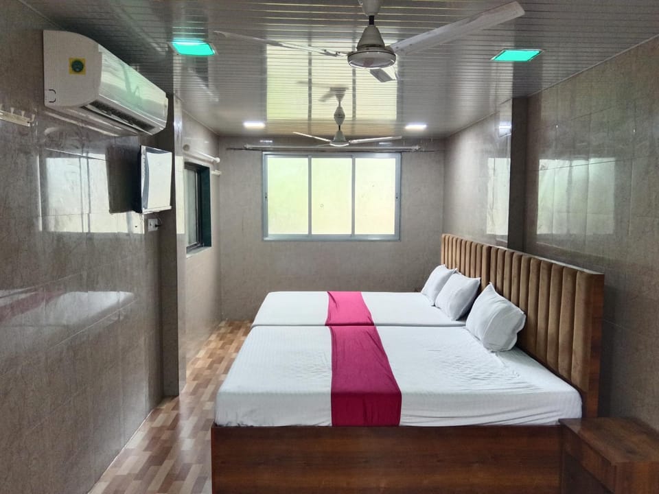 Hotel Golden Inn Takshila Andheri East Hotel in Mumbai