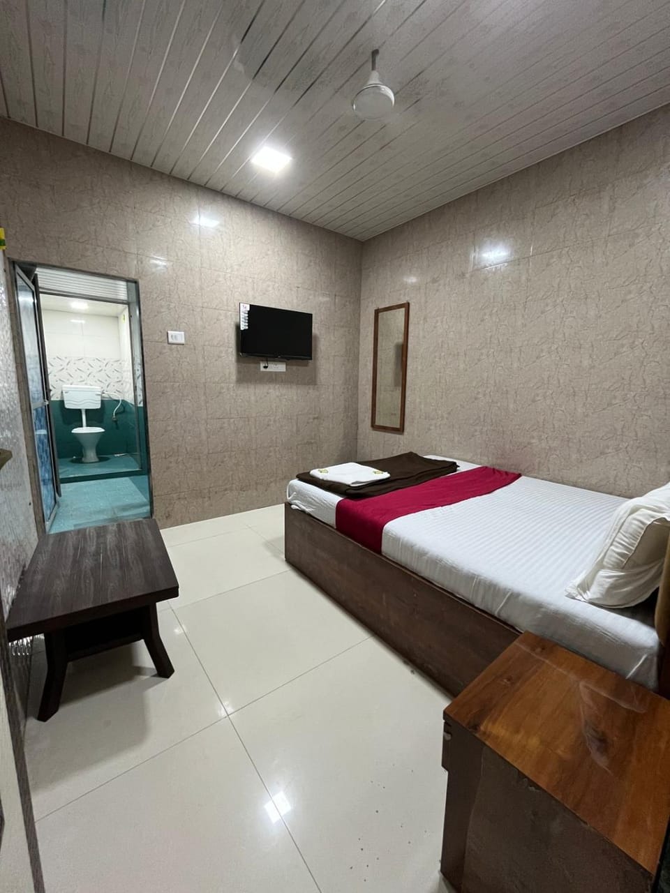 Hotel Golden Inn Takshila Andheri East Hotel in Mumbai