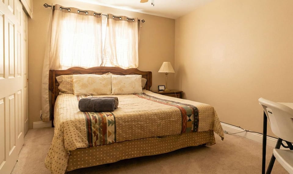 Bed, Bedroom