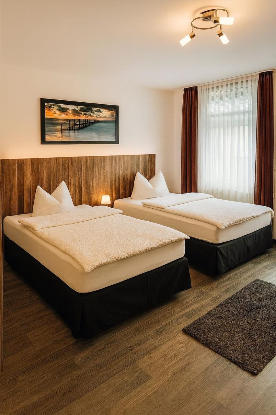 Bed, Photo of the whole room