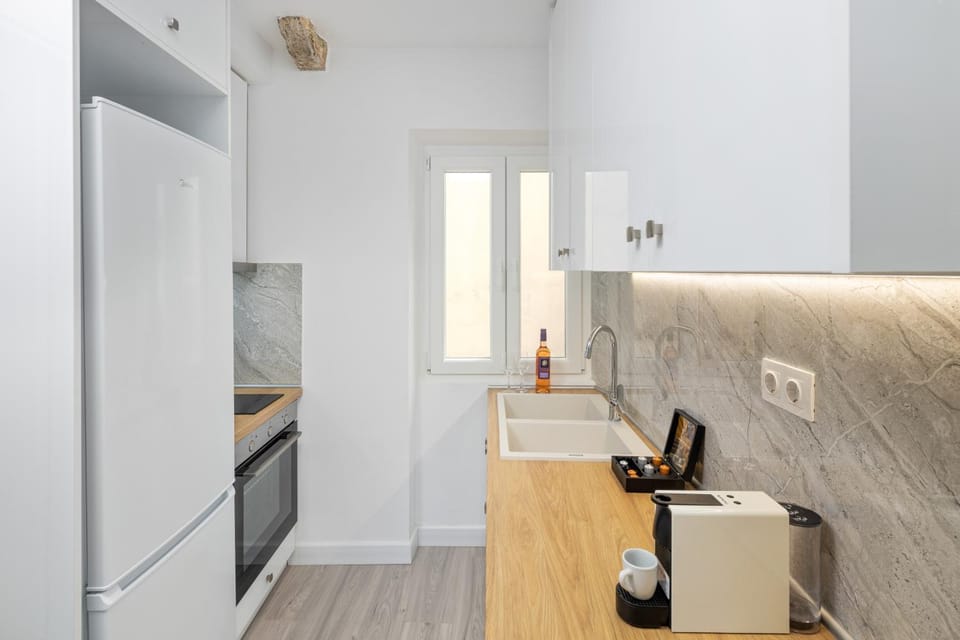 Coffee/tea facilities, Photo of the whole room, kitchen